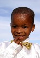 Kleiner_schwarzer_Junge_goldene_fliege_bearbeitet * 2141 x 3072 * (3.6MB)