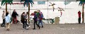 Spielende_Kinder_einsamer_Junge_web * 1499 x 600 * (150KB)